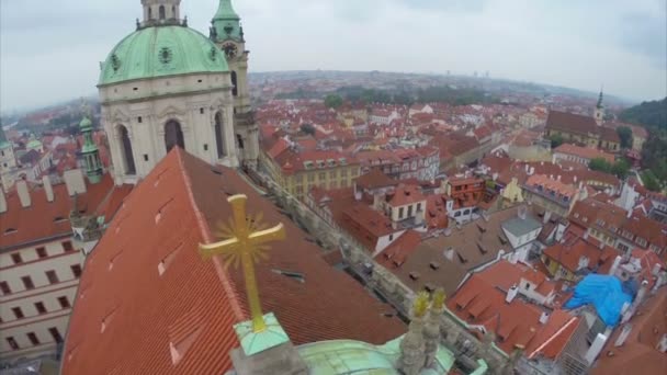 Mittelalterliche europäische Kirche — Stockvideo