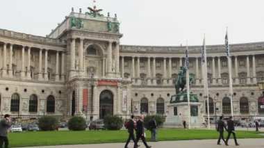 Yeşil çim Heldenplatz