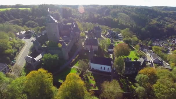 Oude Europees dorp — Stockvideo