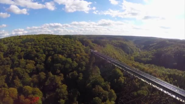 Puente de acero en Alemania — Vídeo de stock