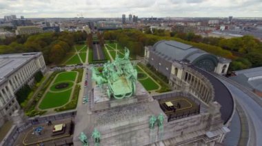 Brüksel Parkı at Anıtı