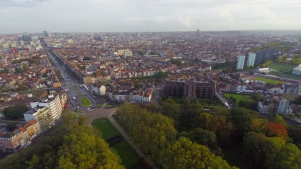 Брюссель красивый вид на город — стоковое видео