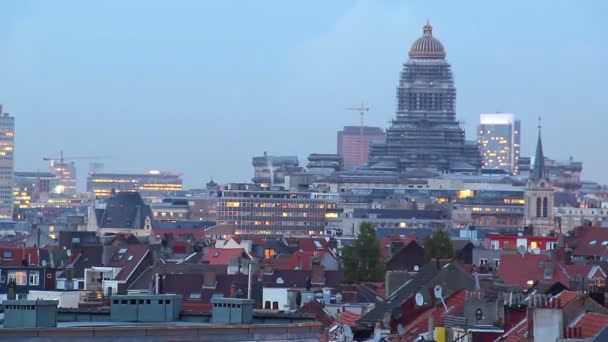 Poklatkowy panoramę Brukseli — Wideo stockowe