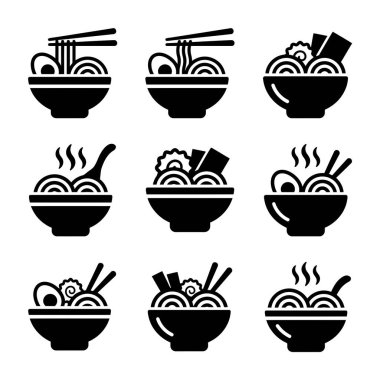 Beyaz arka planda izole edilmiş, çeşitli malzemeler ve çubuklarla sıcak ramen çorbası kaselerini tasvir eden dokuz basit siyah vektör ikonu koleksiyonu..