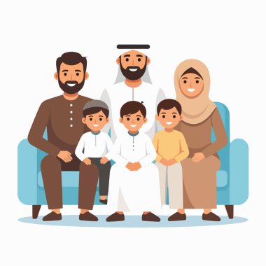 Aile Arap grubu, rahat, modern bir oturma odasında, bir kanepede birlikte oturur.