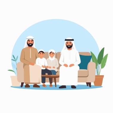 Arap ailesi parlak oturma odasındaki bir kanepede yan yana oturur.