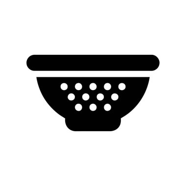 Kolander mutfak gereçleri. Mutfaktaki yemek ve çamaşır malzemelerinin boşaltılması için delinmiş kase tasarımı.