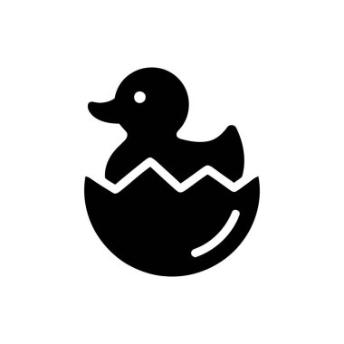 Kırık yumurta kabuğundan çıkan ördek yavrusu yeni hayatın ve baharın şirin bir sembolü.