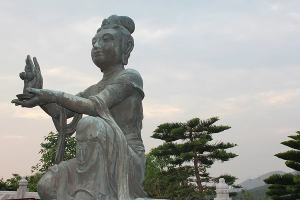 Buddhistische Statuen — Stockfoto