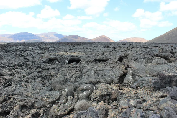 Geharde lava in Lanzarote, Canarische eilanden — Stockfoto