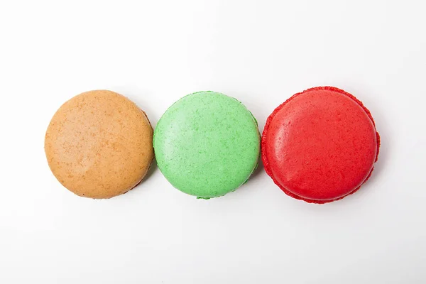 Macaron Doce Colorido Sobre Fundo Branco Petiscos Doces — Fotografia de Stock