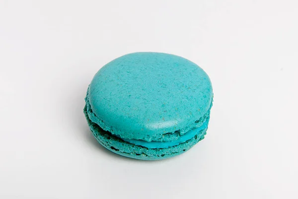 Macaron Doce Colorido Sobre Fundo Branco Petiscos Doces — Fotografia de Stock