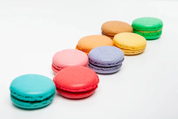 Macaron Doce Colorido Sobre Fundo Branco Petiscos Doces — Fotografia de Stock