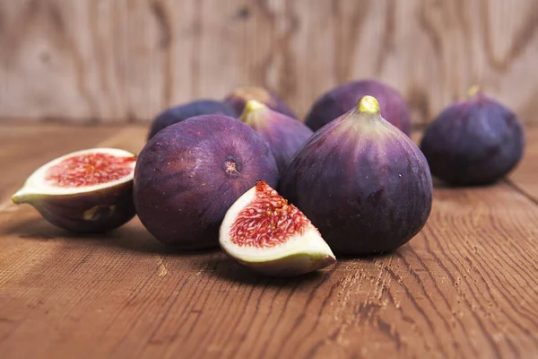 Frutas Frescas Figos Fundo Madeira — Fotografia de Stock