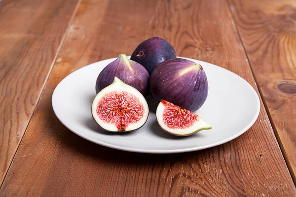 Frutas Frescas Higos Sobre Fondo Madera — Foto de Stock