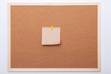  Mantar panodaki renkli notlar (ilan tahtası). Post-it..