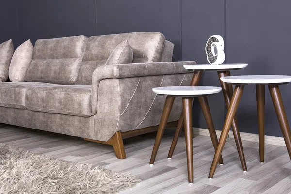 Sofa Krem Diatur Ruang Tamu — Stok Foto