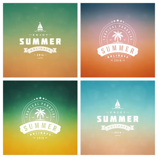 Vacances d'été Rétro Typographie Etiquettes ou Badges Design — Image vectorielle
