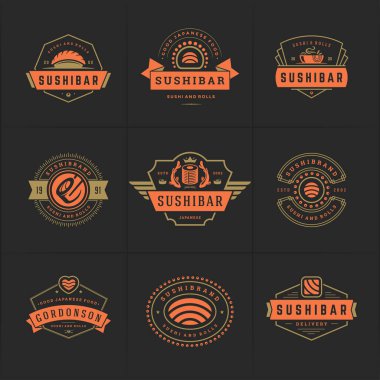 Suşi restoranının logoları ve rozetleri suşi somonlu Japon yemeklerini siluet vektör çizimine ayarlıyor.