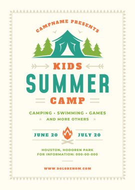 Çocukların yaz kampı posterleri ya da broşürleri tipografi tasarım şablonu ve orman manzarası ve çadır arka planı
