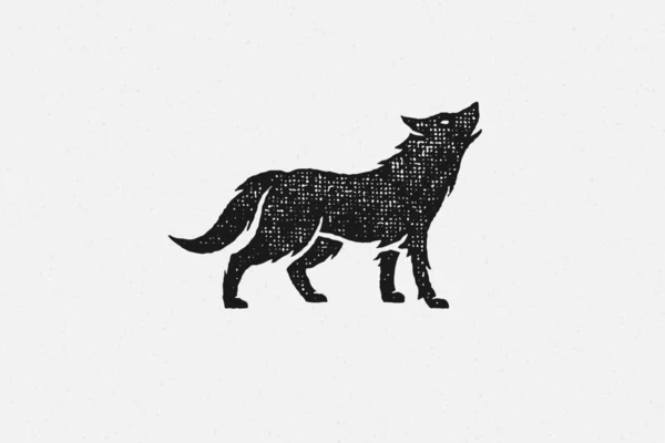 Черный силуэт дикого волка громко воет в качестве символа животного мира нарисованной вручную векторной иллюстрации эффекта штампа — стоковый вектор