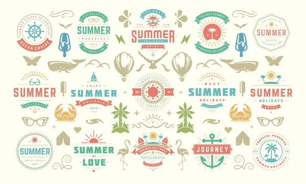 Diseño de etiquetas e insignias de verano set tipografía retro para carteles y camisetas — Vector de stock