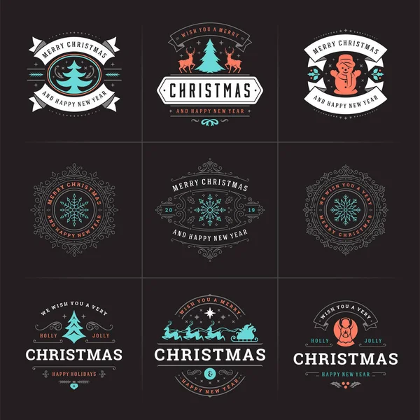 Étiquettes et badges décorés vectoriels de Noël sertis de vœux de bonne année typographie pour cartes de vœux — Image vectorielle