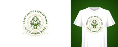 Aziz Patrick Günü 'nde elinde bira bardaklarıyla güzel bir kız karşılanıyor. Tişört baskı şablonu. Şenlikli kutlama ve bar partisi için İrlanda bayramı klasik rozet temsilciliği