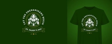 Aziz Patrick Günü 'nde güzel bir kız ve bira bardaklarıyla karşılandı. Bırak maskaralık başlasın. Tişört baskı şablonu. İrlanda bayramı klasik bar partisi için vektör illüstrasyonuName