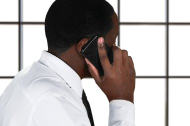 Telefon kapalı konuşma.