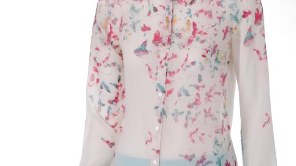 Chemise élégante dans le vent .