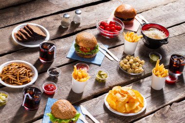 Ekmek ve burger kraker.