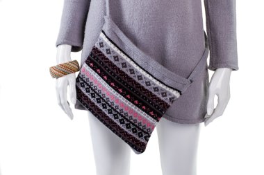 Sıcak üst, çanta ve Bileklik.