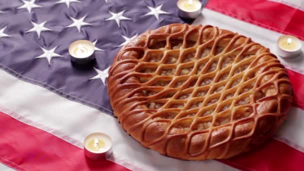 American flag, pie and candles. — Stock Video