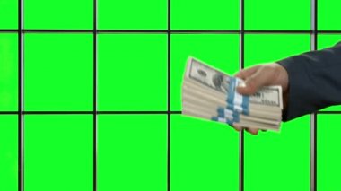 Erkek geçen dolar eller.