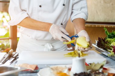 Eller kabuğu armut mans.