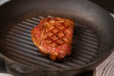 Siyah Pan ızgara et.