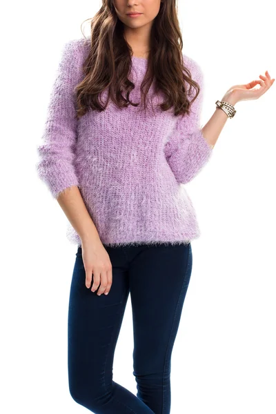 Леди в светло-фиолетовом свитере . — стоковое фото