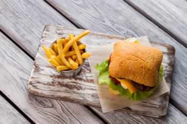 Gemide patates ile kova.