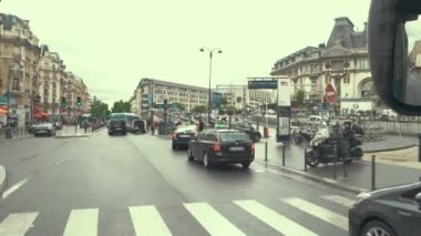 hareket halindeki bir arabadan görüntülemek.