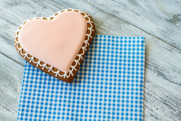 Biscoito vitrificado em forma de coração . — Fotografia de Stock