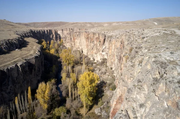 Schilderachtig uitzicht op de Ihlara vallei bij Cappadocia, Turkije. — Stockfoto