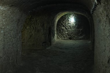 Kapadokya yeraltı tüneli.