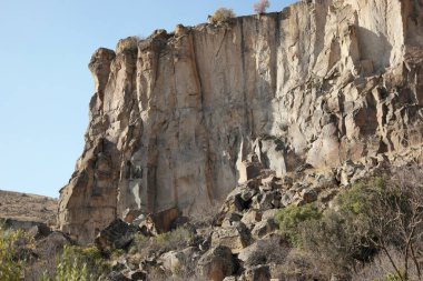 Aksaray 'ın Ihlara Vadisi' ndeki Rocky Cliff, Kapadokya.