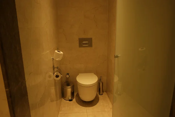 Interior do quarto WC em um hotel. — Fotografia de Stock