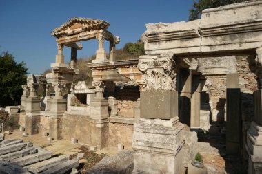 Roma sanatı arka planı mahveder. Güzel antika mimari.