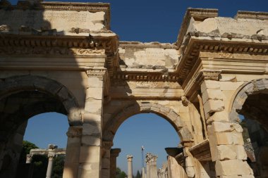 Efes 'teki Hadrian Tapınağı, İzmir, Türkiye.
