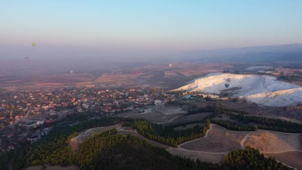 Aerial drone view of beautiful Pamukkale landscape in the morning. — Stock Video