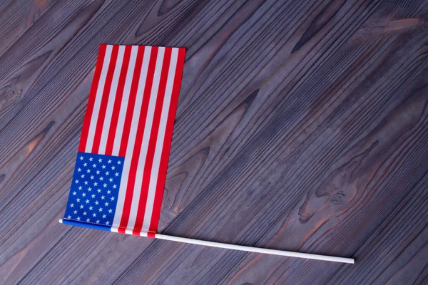 Top view flag of the USA on wood with copy space. — Fotografia de Stock