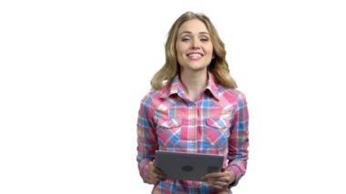 Genç bayan koç sunum yapıyor..